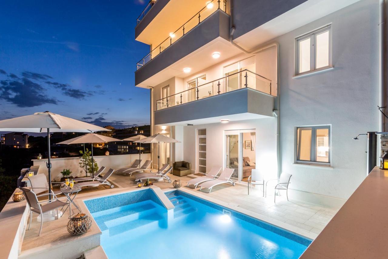 Luxury Villa Bello Horizonte With Swimming Pool Σπλιτ Εξωτερικό φωτογραφία